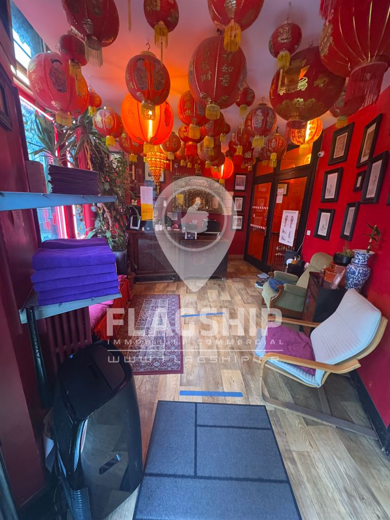 Local Commercial à louer - Paris (75000) - 80 m²