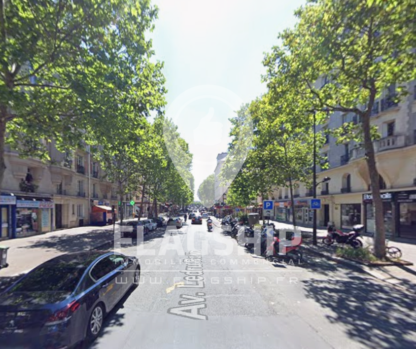 Local Commercial à louer - Paris (75000) - 122 m²