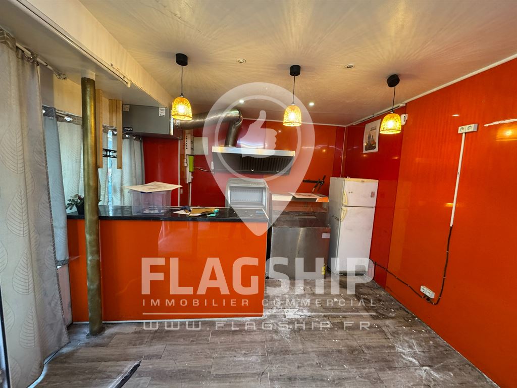 LOCAL COMMERCIAL ACTIVITÉ DE BUREAUX - 38M² - Épinettes Paris 75017