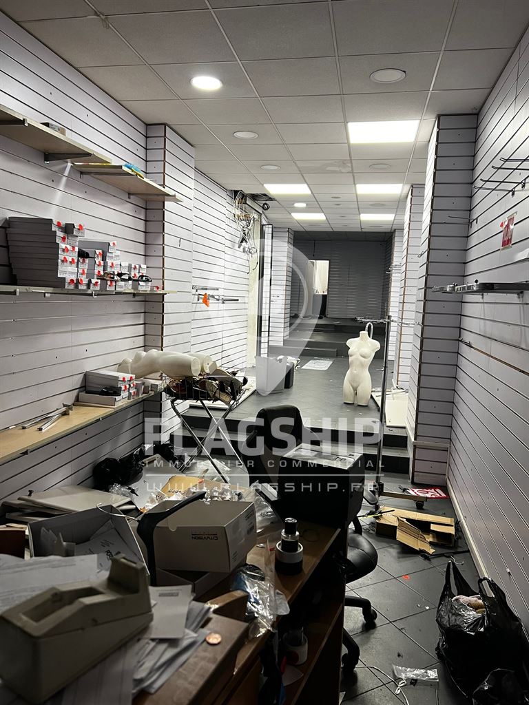 Local Commercial à vendre - Paris (75000) - 78 m²