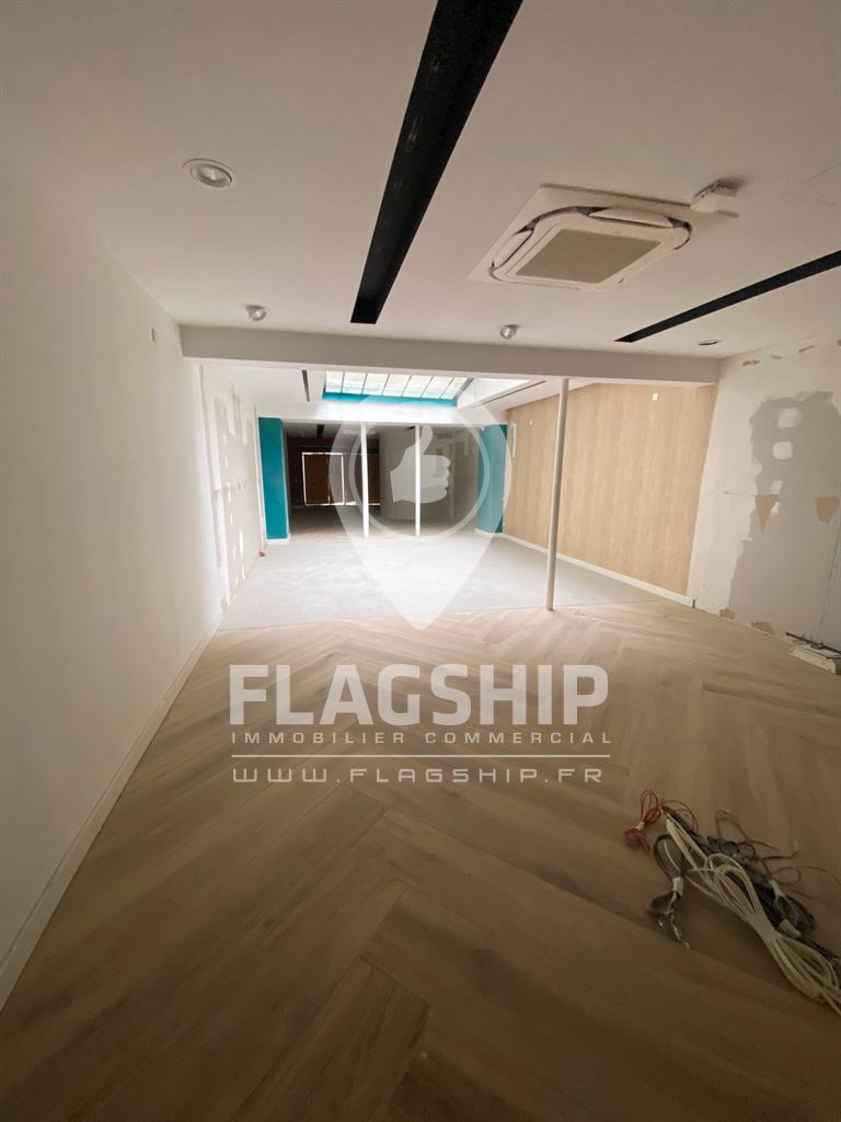 Local Commercial à louer - Paris (75000) - 170 m²