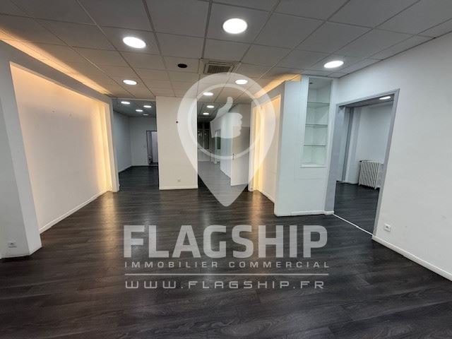 Local Commercial à louer - Paris (75000) - 150 m²