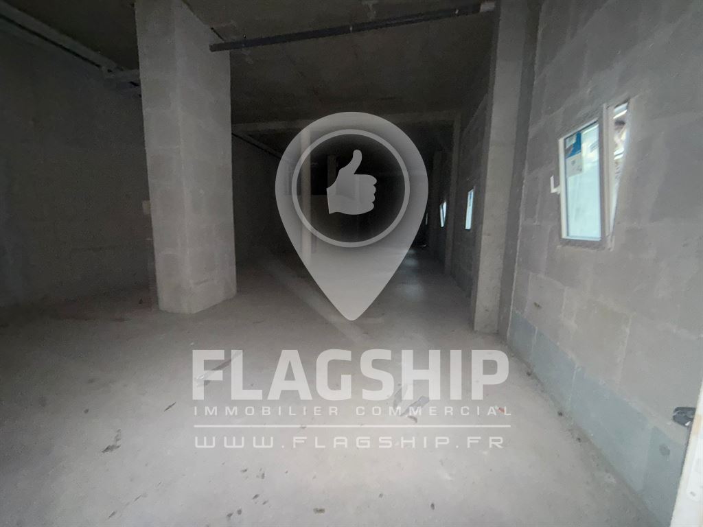 Local Commercial à louer - Montreuil (93100) - 235 m²