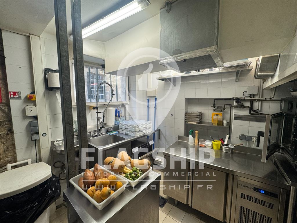 Local Commercial à louer - Paris (75000) - 107 m²