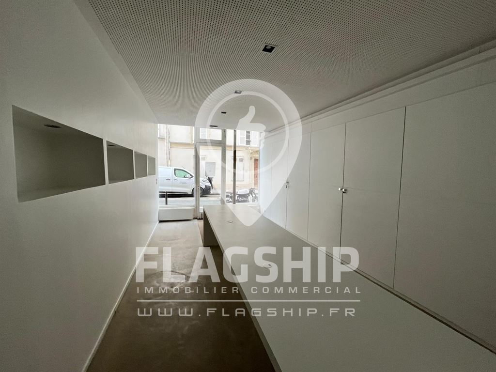 Local Commercial à louer - Paris (75000) - 42 m²
