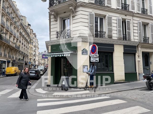 Local Commercial à louer - Paris (75000) - 120 m²