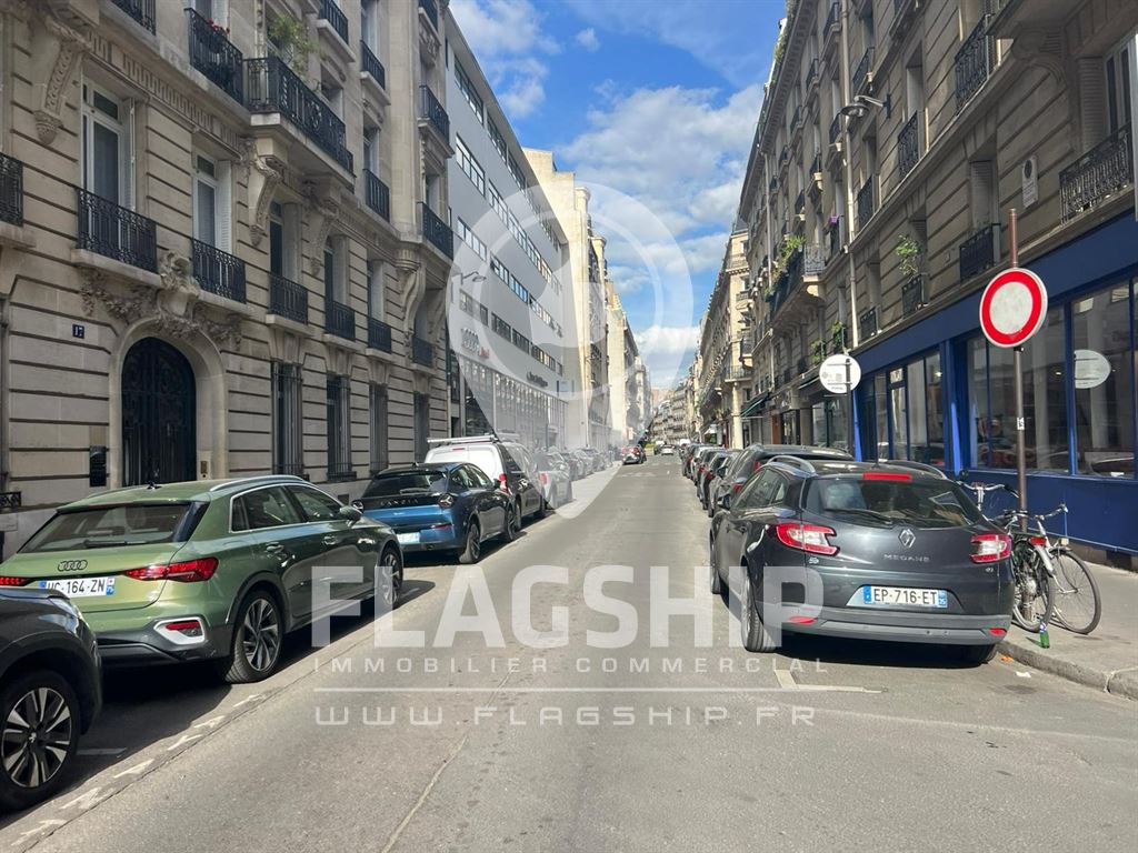 Local Commercial à louer - Paris (75000) - 135 m²