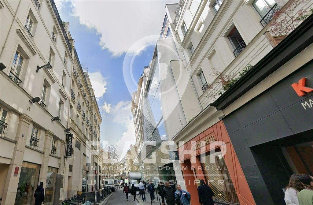 Local Commercial à louer - Paris (75000) - 83 m²