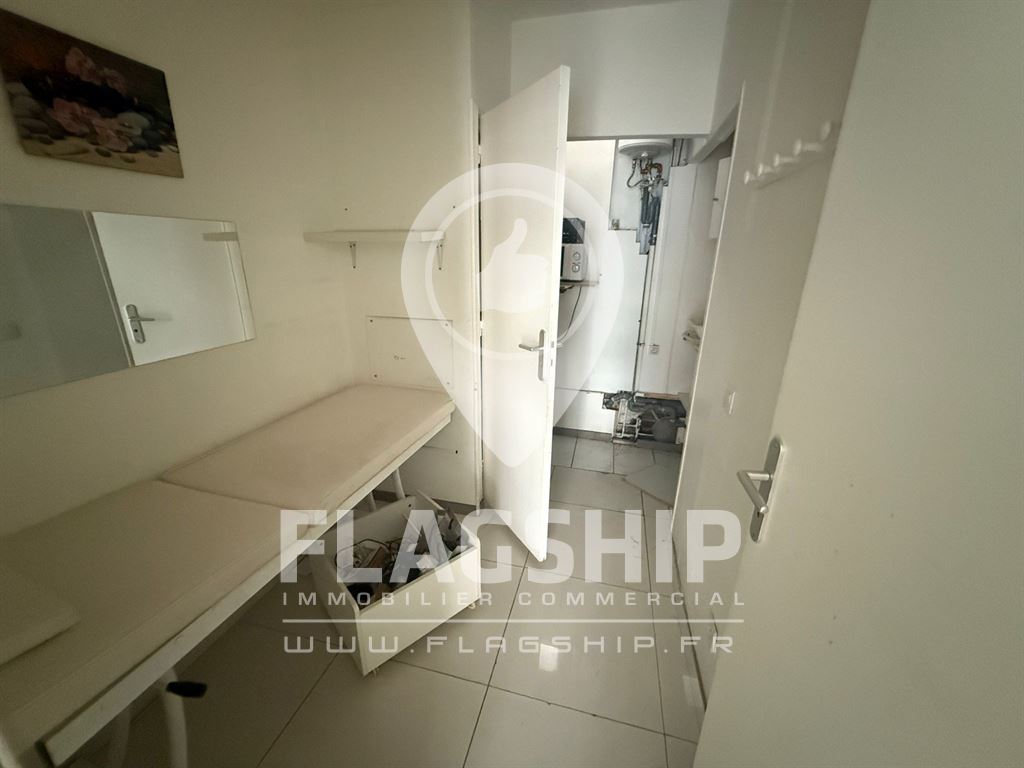 Local Commercial à louer - Paris (75000) - 28 m²