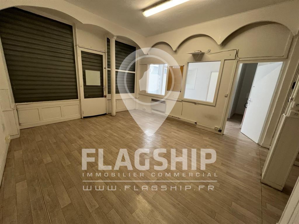 Local Commercial à louer - Paris (75000) - 55 m²