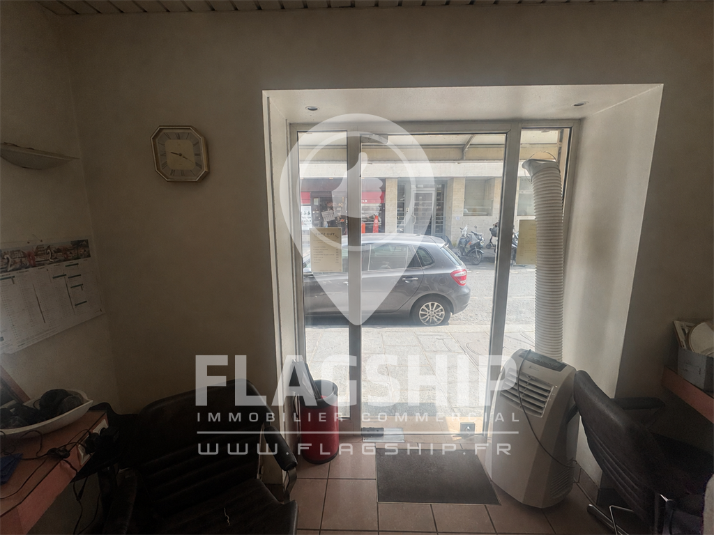 Local Commercial à louer - Paris (75000) - 15 m²