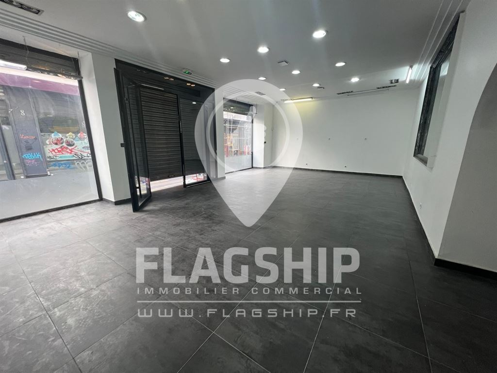 Local Commercial à louer - Paris (75000) - 252 m²
