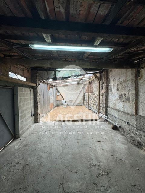 ENTREPOT / LOCAL D'ACTIVITE DE 65 m²