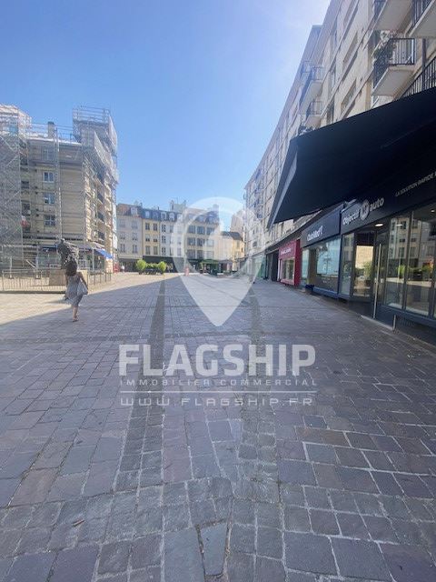Local Commercial à louer - Saint-Germain-En-Laye (78100) - 105 m²