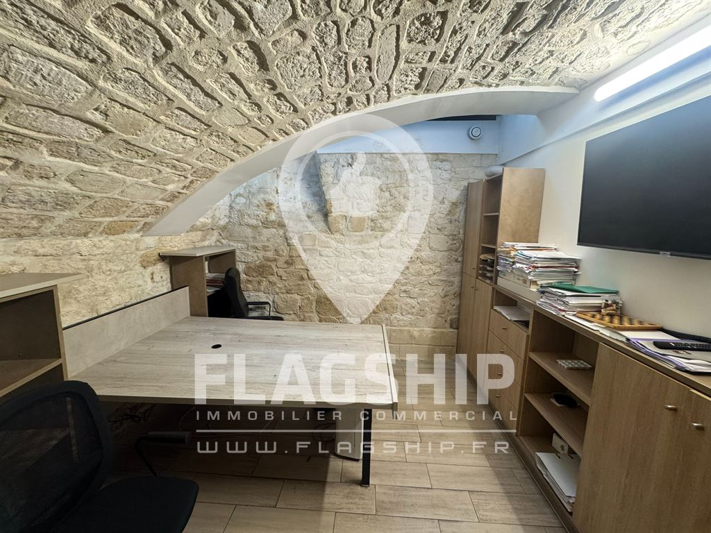 BUREAUX A LOUER- 24 M² -  Bastille Paris 75011